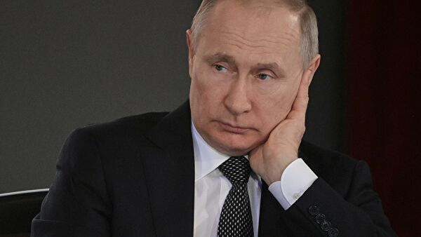 <br />
Путин утвердил выплату подъемных контрактникам, направляемым не на воинские должности<br />
